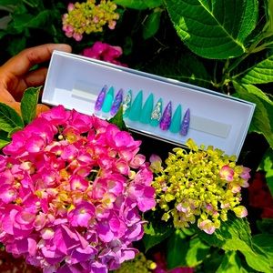 PressOns Custom/Freestyle & PlainJane